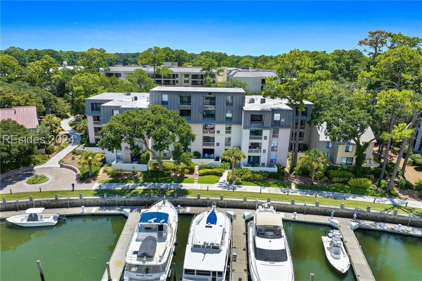 Experience luxury living in this immaculate top-floor penthouse - Beach Home for sale in Hilton Head Island, South Carolina on Beachhouse.com