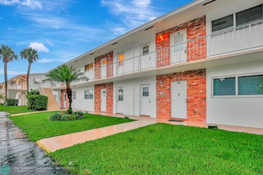 This is the condo you've been looking for!!  Condo has newer - Beach Condo for sale in Pompano Beach, Florida on Beachhouse.com