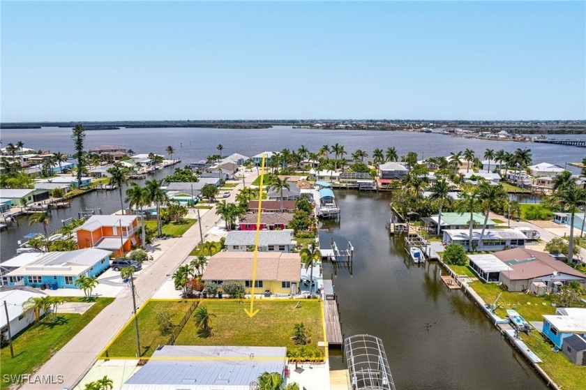 SELLER FINANCING AVAILABLE ASK YOUR AGENT FOR DETAILS!!! Welcome - Beach Lot for sale in Matlacha, Florida on Beachhouse.com