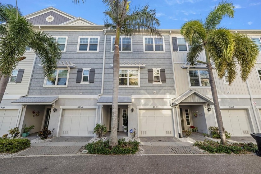 Welcome to The Cove at Loggerhead, a gated waterfront community - Beach Townhome/Townhouse for sale in St. Petersburg, Florida on Beachhouse.com