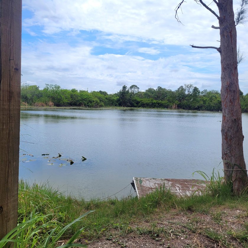 Motivated Seller! This property is an excellent opportunity to - Beach Home for sale in Hobe Sound, Florida on Beachhouse.com