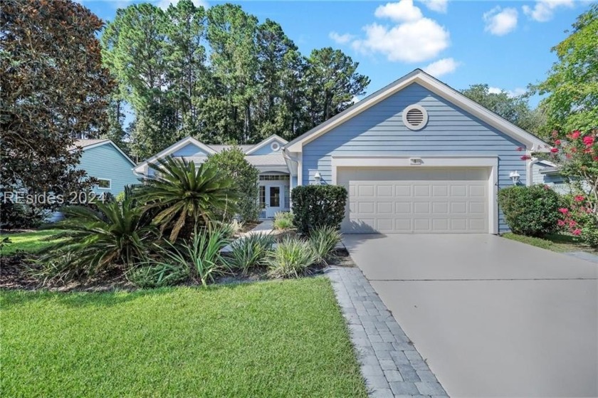 Discover comfort and convenience in this delightful 2-BR, 2-BA - Beach Home for sale in Bluffton, South Carolina on Beachhouse.com