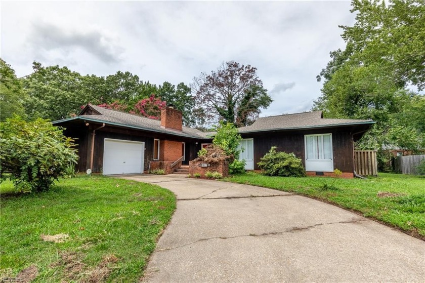 Welcome to this beautifully updated 3-bedroom, 2.5-bathroom home - Beach Home for sale in Hampton, Virginia on Beachhouse.com