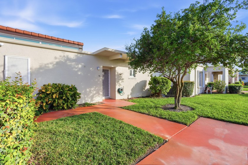 Welcome to this beautifully updated 2BD/2BTH residence in the - Beach Home for sale in West Palm Beach, Florida on Beachhouse.com