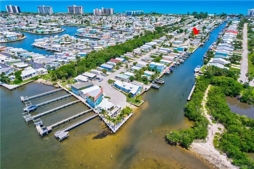 BRING ALL OFFERS....Welcome to Paradise!! Custom built - Beach Home for sale in Jensen Beach, Florida on Beachhouse.com