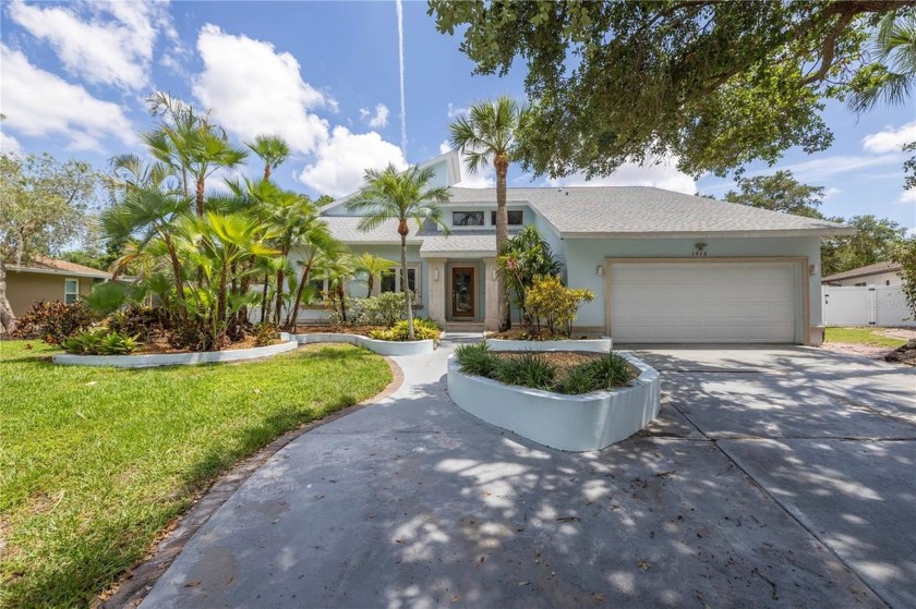 Discover your own personal oasis in this generously sized Harbor - Beach Home for sale in St. Petersburg, Florida on Beachhouse.com