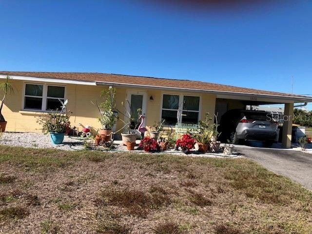 Under contract-accepting backup offers. FLORIDA STYLE HOME ON - Beach Home for sale in Englewood, Florida on Beachhouse.com