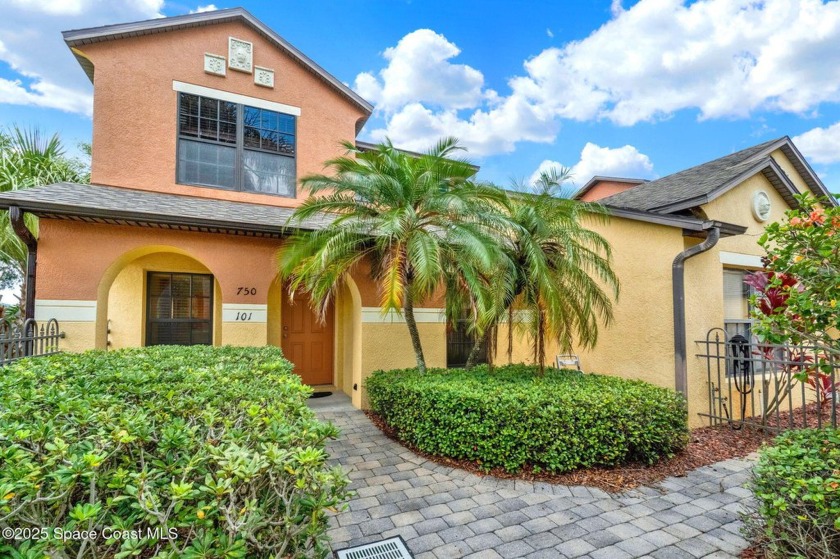 Check out this amazing town home located in Sonesta Walk. Former - Beach Townhome/Townhouse for sale in Melbourne, Florida on Beachhouse.com