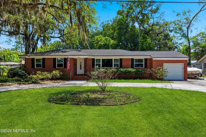 Nestled on a quiet cul-de-sac street, in the historic St - Beach Home for sale in Jacksonville, Florida on Beachhouse.com