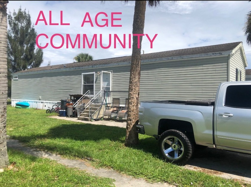 This lovely home is located in Country Cove Mobile Home Park, an - Beach Home for sale in Fort Pierce, Florida on Beachhouse.com