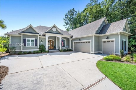 Incredible custom home on the water with bulkhead and boat slip - Beach Home for sale in Bluffton, South Carolina on Beachhouse.com