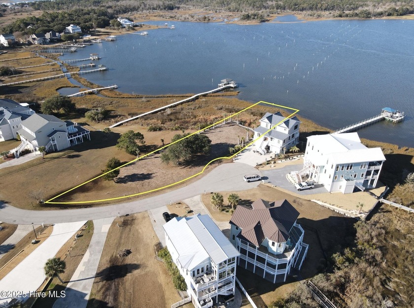 This waterfront homesite presents a rare opportunity to build in - Beach Lot for sale in Sneads Ferry, North Carolina on Beachhouse.com