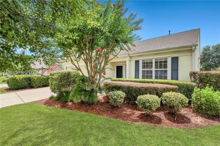 Welcome to your dream home in a vibrant 55+ gated community! - Beach Home for sale in Bluffton, South Carolina on Beachhouse.com