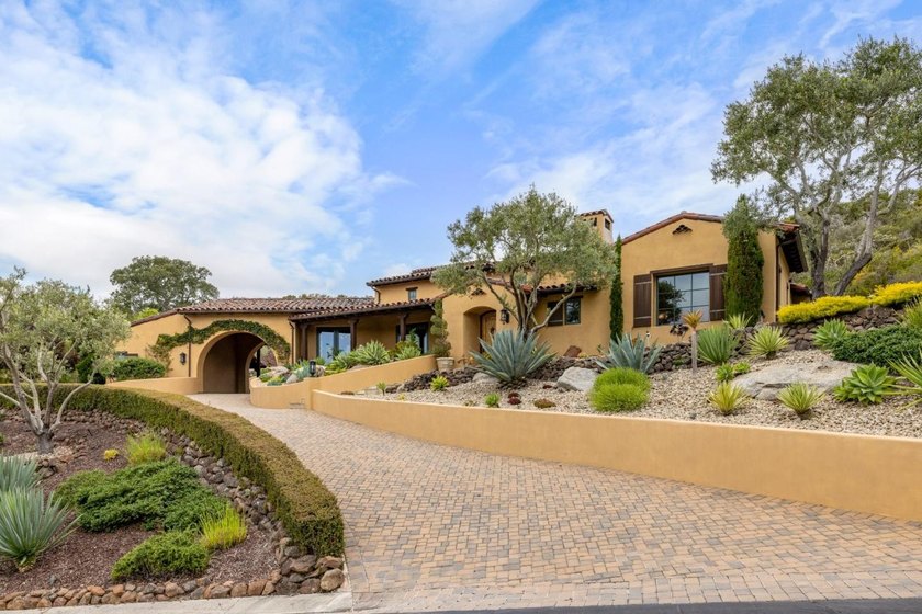 Welcome to gated Pasadera on the sunny Monterey Peninsula - Beach Home for sale in Monterey, California on Beachhouse.com