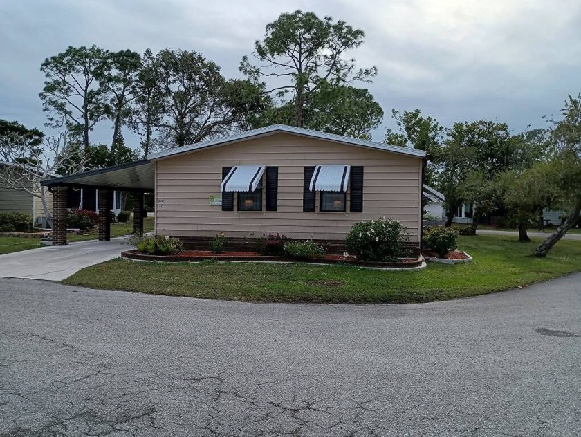 This beautiful corner lot home is furnished and move in ready. 2 - Beach Home for sale in North Fort Myers, Florida on Beachhouse.com