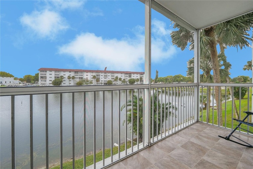 SPACIOUS 1 BEDROOM 1 & 1/2 BATHROOMS WITH NICE QUIET VIEW OF THE - Beach Condo for sale in Lauderhill, Florida on Beachhouse.com