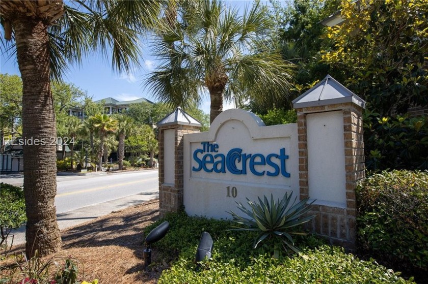 Exceptional 2 BR/2BA villa located in the prestigious Sea Crest - Beach Home for sale in Hilton Head Island, South Carolina on Beachhouse.com