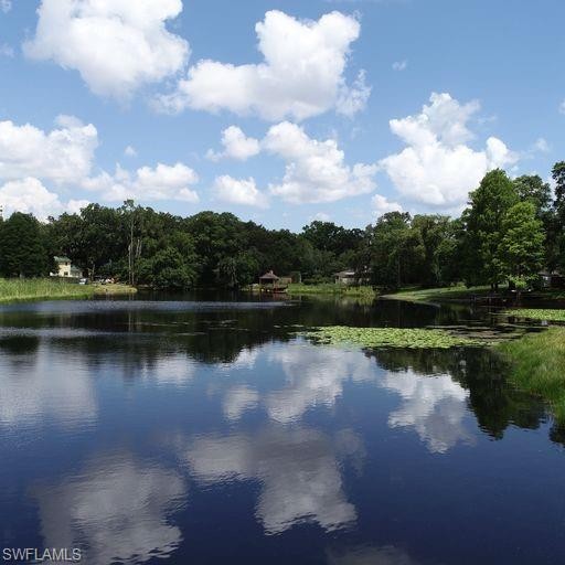 Build your dram home on this private, tranquil, lakefront lot - Beach Lot for sale in Tampa, Florida on Beachhouse.com
