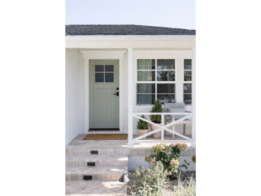 Welcome to The Cottage at 2650 Riverside Drive, a storybook - Beach Home for sale in Costa Mesa, California on Beachhouse.com