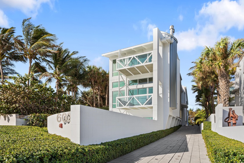 Architecturally brilliant and newly renovated, this - Beach Home for sale in Delray Beach, Florida on Beachhouse.com