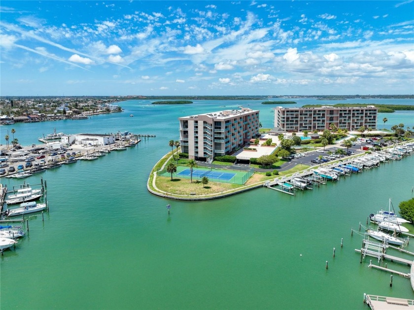 Paradise is calling, and it's tucked away in Key Capri! Welcome - Beach Condo for sale in Treasure Island, Florida on Beachhouse.com