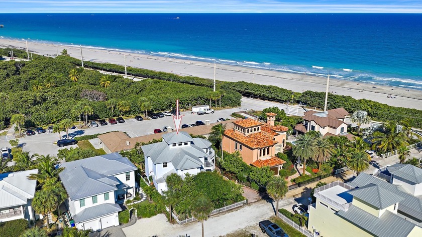 Welcome to the ultimate holiday beach house, where enjoying - Beach Home for sale in Juno Beach, Florida on Beachhouse.com