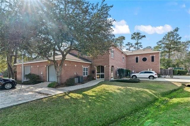 RARE MANDEVILLE *OWNER-OCCUPY* OPPORTUNITY AVAILABLE NOW: - Beach Commercial for sale in Mandeville, Louisiana on Beachhouse.com