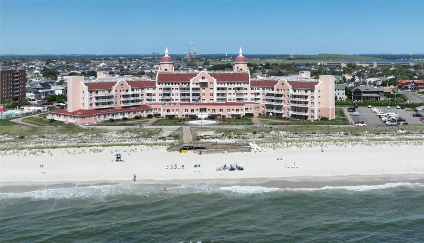 Expansive Oceanview Corner Unit -- 2 Bed, 2 Bath with Oversized - Beach Condo for sale in Lido Beach, New York on Beachhouse.com