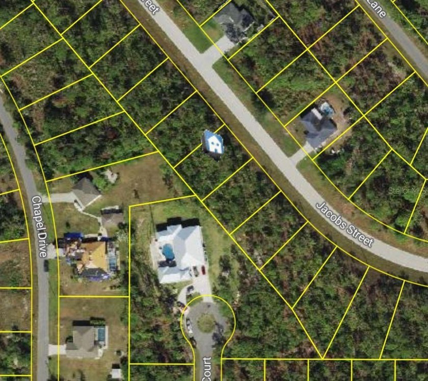 TWO FOR THE PRICE OF ONE! Nice buildable double lot tucked off - Beach Lot for sale in Port Charlotte, Florida on Beachhouse.com