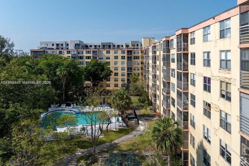 Priced to sell! This beautifull 2-bedroom, 2-bathroom home - Beach Condo for sale in Miami, Florida on Beachhouse.com