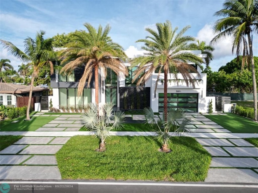 Presenting a luxurious full concrete new construction near the - Beach Home for sale in Lighthouse Point, Florida on Beachhouse.com