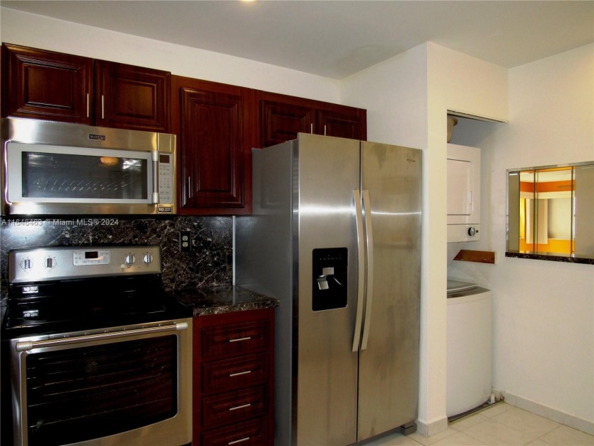 Remodeled corner apartment in luxurious Sunrise lakes, One of - Beach Condo for sale in Sunrise, Florida on Beachhouse.com