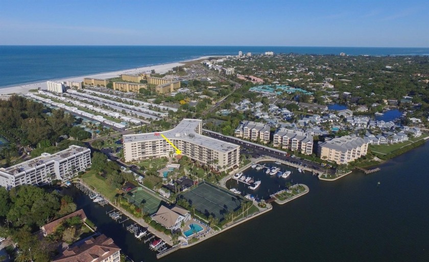 Grab your flip flops, beach towel and live the Siesta Key Dream! - Beach Condo for sale in Sarasota, Florida on Beachhouse.com