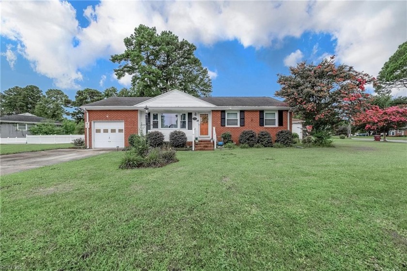 This charming ranch on a large corner lot in Glen Isles offers a - Beach Home for sale in Chesapeake, Virginia on Beachhouse.com