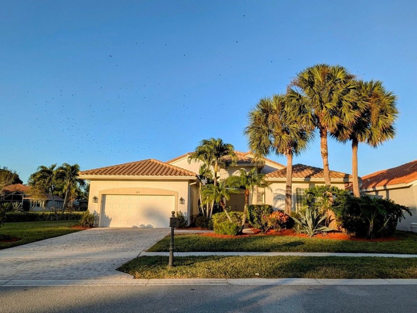 BRAND NEW ROOF !SPACIOUS LEONARDO MODEL IN A PRIMARY LOCATION - Beach Home for sale in Lake Worth, Florida on Beachhouse.com