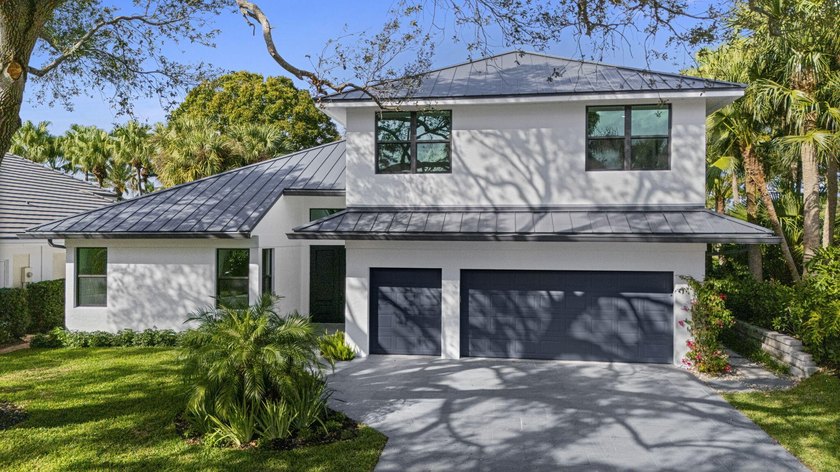 Newly renovated 4 -bedroom, 4-bathroom home in prestigious gated - Beach Home for sale in Jupiter, Florida on Beachhouse.com