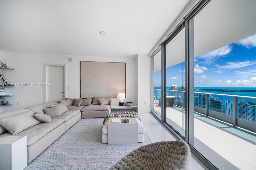 Presenting Another Collectable Property! This exceptional - Beach Condo for sale in Miami, Florida on Beachhouse.com