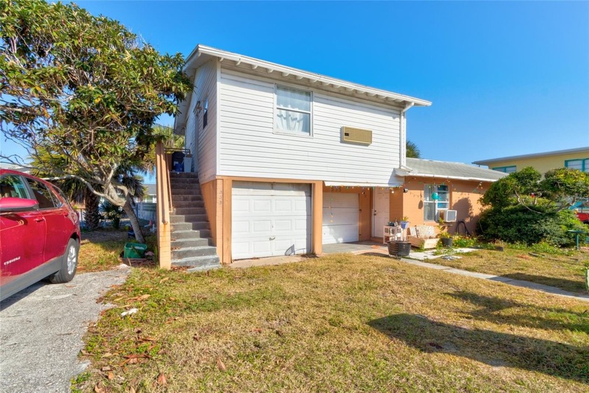 PRICE REDUCTION!!! Versatile multi-family property offering two - Beach Home for sale in Daytona Beach, Florida on Beachhouse.com