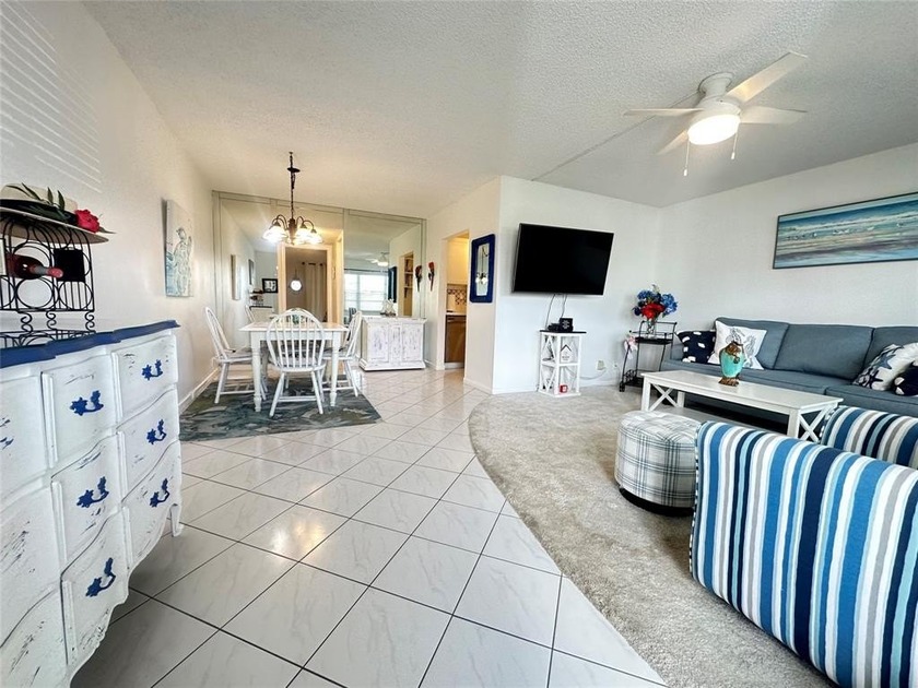 FABULOUS LOCATION! Just steps to the pool, this charming & - Beach Condo for sale in Deerfield Beach, Florida on Beachhouse.com