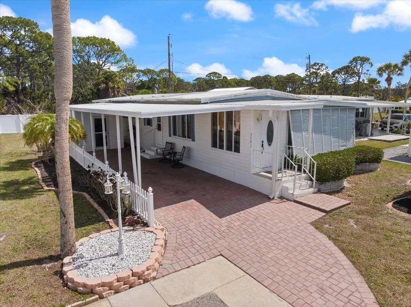 Located in the highly active and welcoming Japanese Gardens - Beach Home for sale in Venice, Florida on Beachhouse.com