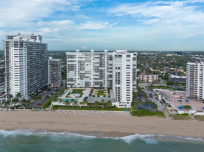 Oceanfront living on the Galt Mile at Plaza East with direct - Beach Condo for sale in Fort Lauderdale, Florida on Beachhouse.com