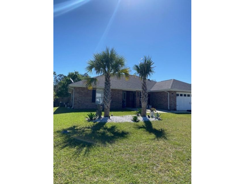 FOUR Bedrooms and THREE FULL BATHROOMS in this updated brick - Beach Home for sale in Navarre, Florida on Beachhouse.com