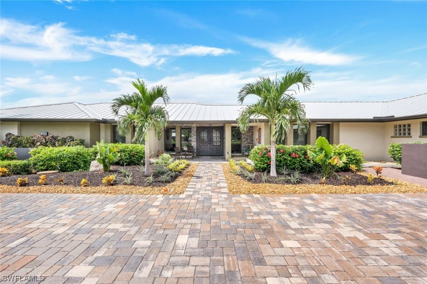 ENTERTAINERS DREAM. Just under 1 acre direct gulf access home - Beach Home for sale in North Fort Myers, Florida on Beachhouse.com