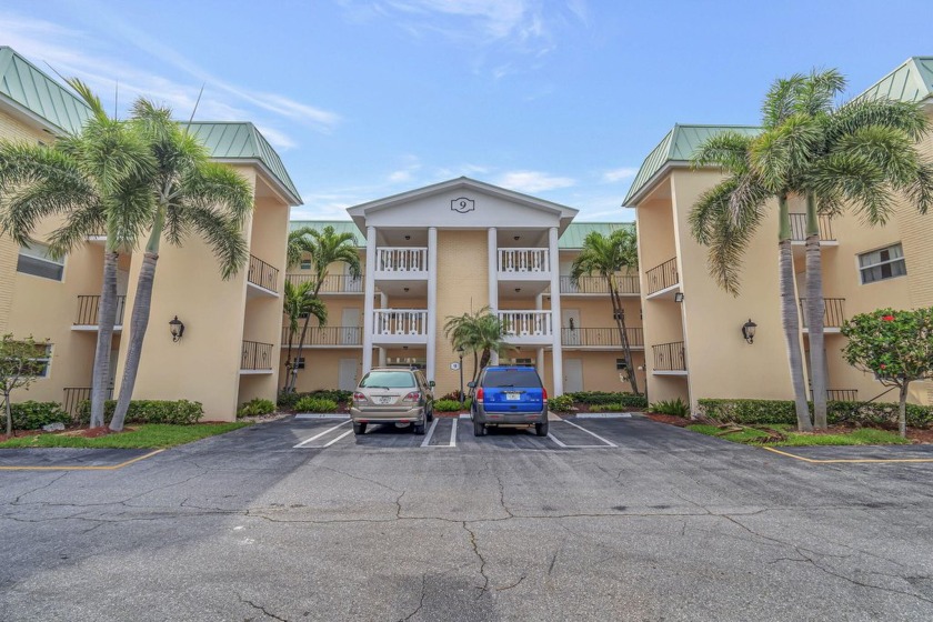 Enjoy life in this fully renovated, waterfront, two bedroom, two - Beach Condo for sale in Boynton Beach, Florida on Beachhouse.com