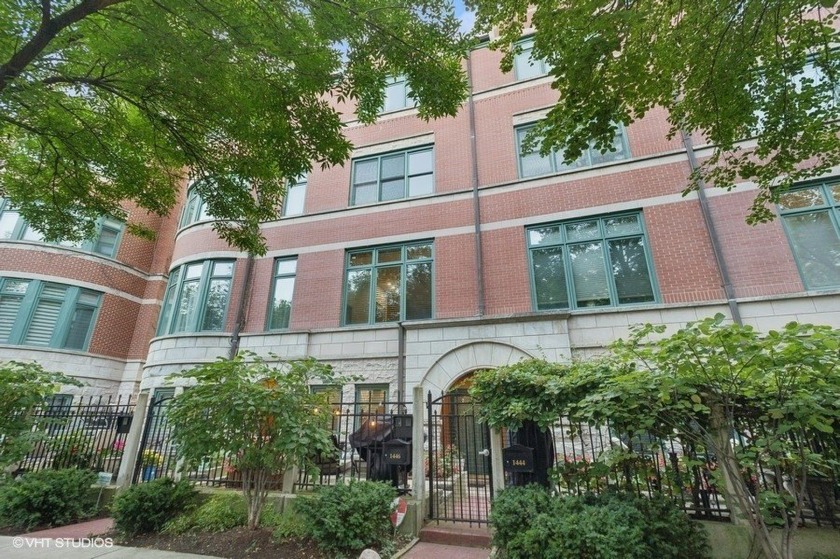 Welcome to your dream home in Central Station! This stunning - Beach Townhome/Townhouse for sale in Chicago, Illinois on Beachhouse.com