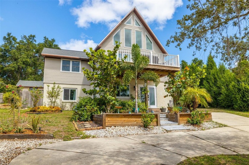 Under contract-accepting backup offers. Homes like this do not - Beach Home for sale in Tarpon Springs, Florida on Beachhouse.com