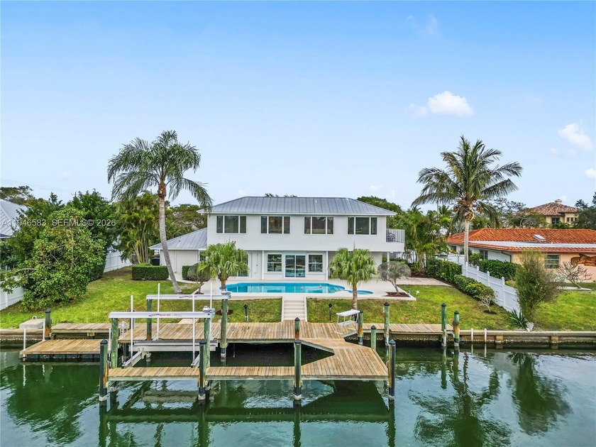 Welcome to 25 Park Avenue, a stunning waterfront home located on - Beach Home for sale in Vero Beach, Florida on Beachhouse.com