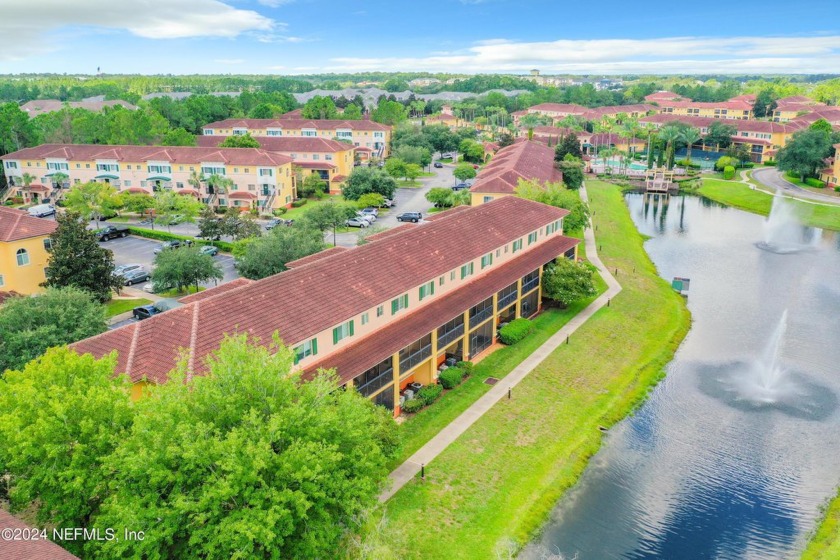 This beautiful 2-BA, 2.5-bath condo in a highly seek after IL - Beach Condo for sale in Jacksonville, Florida on Beachhouse.com