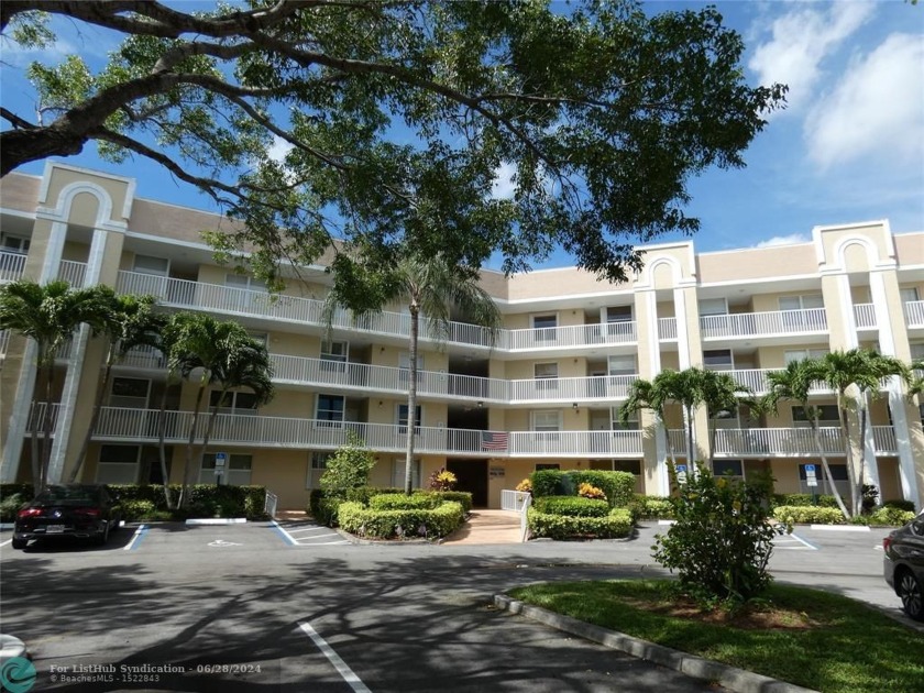 Ground floor, corner unit with peaceful water view has extra - Beach Condo for sale in Sunrise, Florida on Beachhouse.com