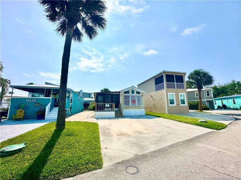 WELCOME TO PARADISE~~~ 2/1 ADORABLE BEACH COTTAGE WITHIN WALKING - Beach Home for sale in Jensen Beach, Florida on Beachhouse.com